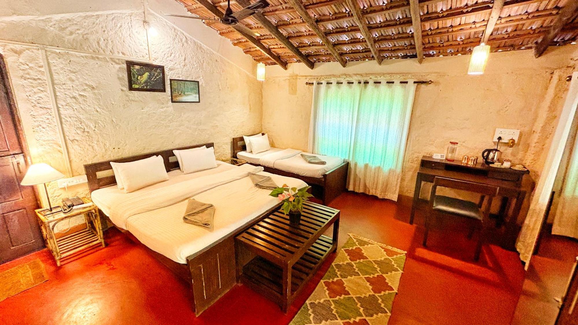Nature'S Nest Eco Resort Goa, Near Dudhsagar Waterfalls Molem Exteriör bild